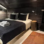 Levi And Sky Luxury Chalet Kittilä