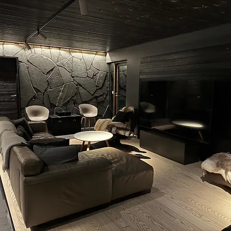 Levi And Sky Luxury Chalet